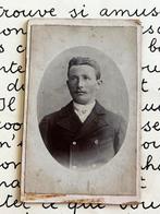 Oude foto op karton - CDV - man, Verzamelen, Foto's en Prenten, Gebruikt, Foto, Ophalen of Verzenden, Voor 1940