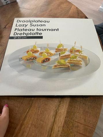 Draaiplateau beschikbaar voor biedingen