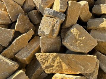 Handzame natuursteen stapelstenen metselblokken stapelblok beschikbaar voor biedingen
