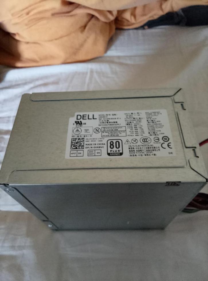 Dell D300EM-01, Computers en Software, Interne voedingen, Zo goed als nieuw, Ophalen of Verzenden