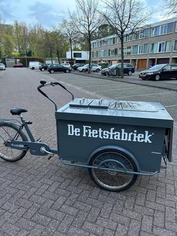 Fietsfabriek Bakfiets met koeling met flinke korting beschikbaar voor biedingen