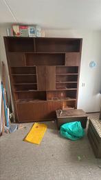 Mid-Century wandkast / boekenkast Walnoot, Antiek en Kunst, Ophalen