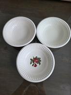 Wedgwood edme mos rose schalen 16cm, Ophalen of Verzenden, Wedgwood, Aardewerk, Schaal of Schalen