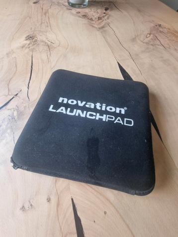 Novation Launchpad Mini MK2 + Case - Zo Goed Als Nieuw beschikbaar voor biedingen
