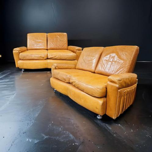 Set (2) Vintage leather high-back design sofa's, Italy 70's, Huis en Inrichting, Banken | Bankstellen, Gebruikt, Rechte bank, Ophalen of Verzenden