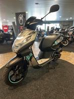 Peugeot kisbee 2022 bromscooter 4181KM, Overige modellen, Maximaal 45 km/u, Zo goed als nieuw, Benzine