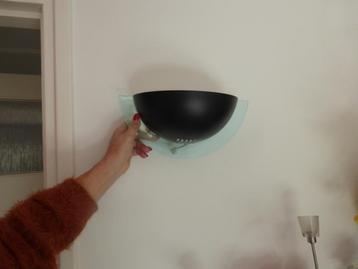 wandlampje beschikbaar voor biedingen