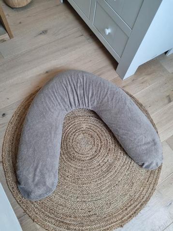 Jollein Voedingskussen Taupe inclusief hoes. beschikbaar voor biedingen