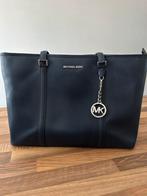 Michael Kors tas marine blauw met zilveren accenten, Sieraden, Tassen en Uiterlijk, Tassen | Damestassen, Blauw, Gebruikt, Ophalen of Verzenden