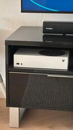 Xbox one s met 2 controllers - Disc edition., Spelcomputers en Games, Ophalen of Verzenden, Zo goed als nieuw, 500 GB, Met 2 controllers