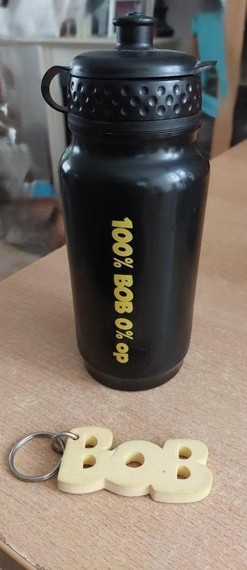 Sleutelhanger en drinkfles Bob beschikbaar voor biedingen