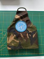 Camouflage band met United Nations Patch - Uniek Item!, Ophalen of Verzenden, Landmacht, Nederland, Embleem of Badge
