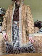 Vintage lammy coat S M bohemian gevoerde winterjas, Kleding | Dames, Jassen | Winter, -, Beige, -, Ophalen of Verzenden