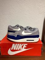 21 Nike Air Max 1 Atmosphere Grey Deep Royal Blue maat 42.5, Blauw, Nike, Ophalen of Verzenden, Sneakers of Gympen