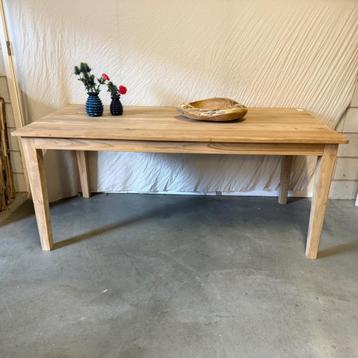 Eettafel - 180 x 90 cm - massief teakhout - Bij TTM Wonen beschikbaar voor biedingen