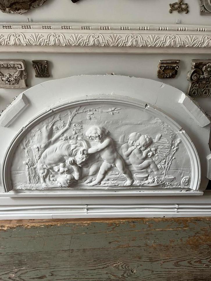 ANTIEK PANEEL IN GIPS PLAASTER FRANS KASTEEL ZGSTAAT!, Antiek en Kunst, Antiek | Overige Antiek, Ophalen