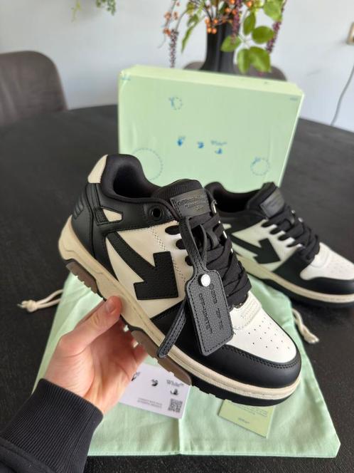 Originele Off White Out of Office maat 43 (zwart/wit, nieuw), Kleding | Heren, Schoenen, Nieuw, Sneakers of Gympen, Zwart, Verzenden