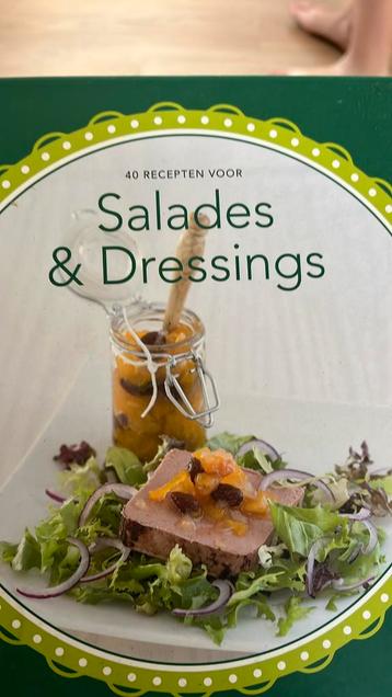 Salades & dressings boek beschikbaar voor biedingen