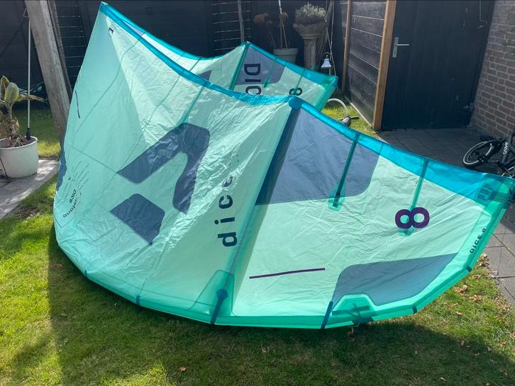 Duotone Dice 8m 2022/2023, Watersport en Boten, Kitesurfen, Zo goed als nieuw, Kite, 8 m², Geen board, Ophalen of Verzenden