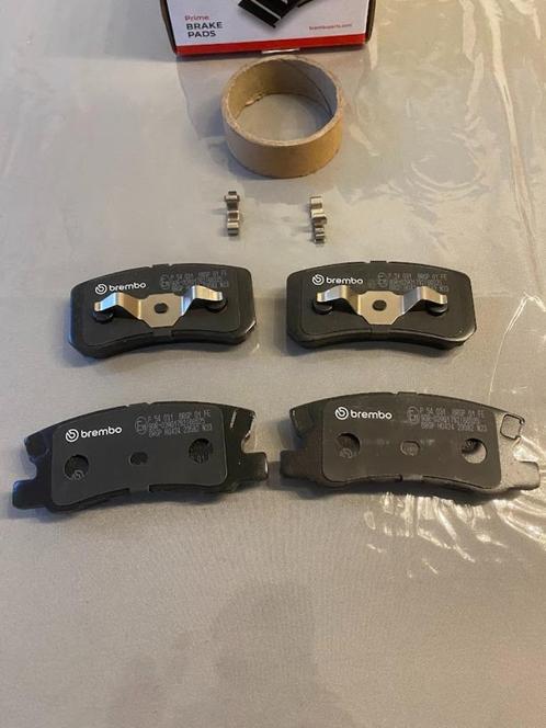Remblokken set Brembo P54031. 15,5mm. Nieuw, Auto-onderdelen, Remmen en Aandrijving, Peugeot, Mitsubishi, Nieuw, Ophalen of Verzenden