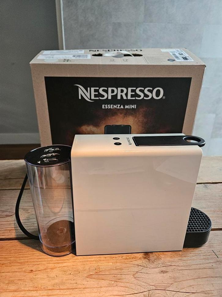 Krups Nespressomachine Essenza Mini Helderwit XN1101, Witgoed en Apparatuur, Koffiezetapparaten, Nieuw, Espresso apparaat, Ophalen of Verzenden