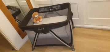 Nuna Sena Reisbedje - Ideaal voor op reis! beschikbaar voor biedingen