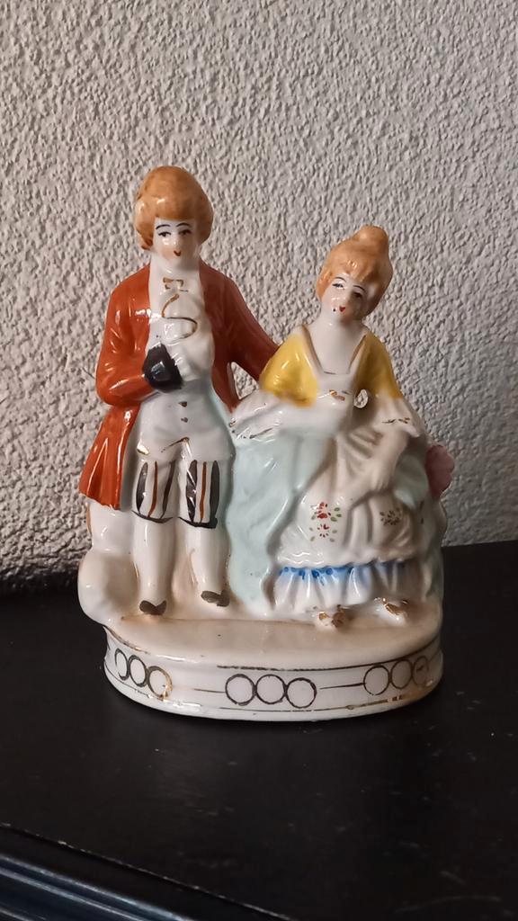 oud Porseleinen beeldje barok koppeltje gemerkt, Antiek en Kunst, Antiek | Porselein, Ophalen of Verzenden