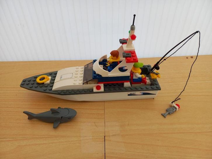 Adv 9. Lego City Vissersboten 2 sets, Kinderen en Baby's, Speelgoed | Duplo en Lego, Gebruikt, Lego, Complete set, Ophalen of Verzenden