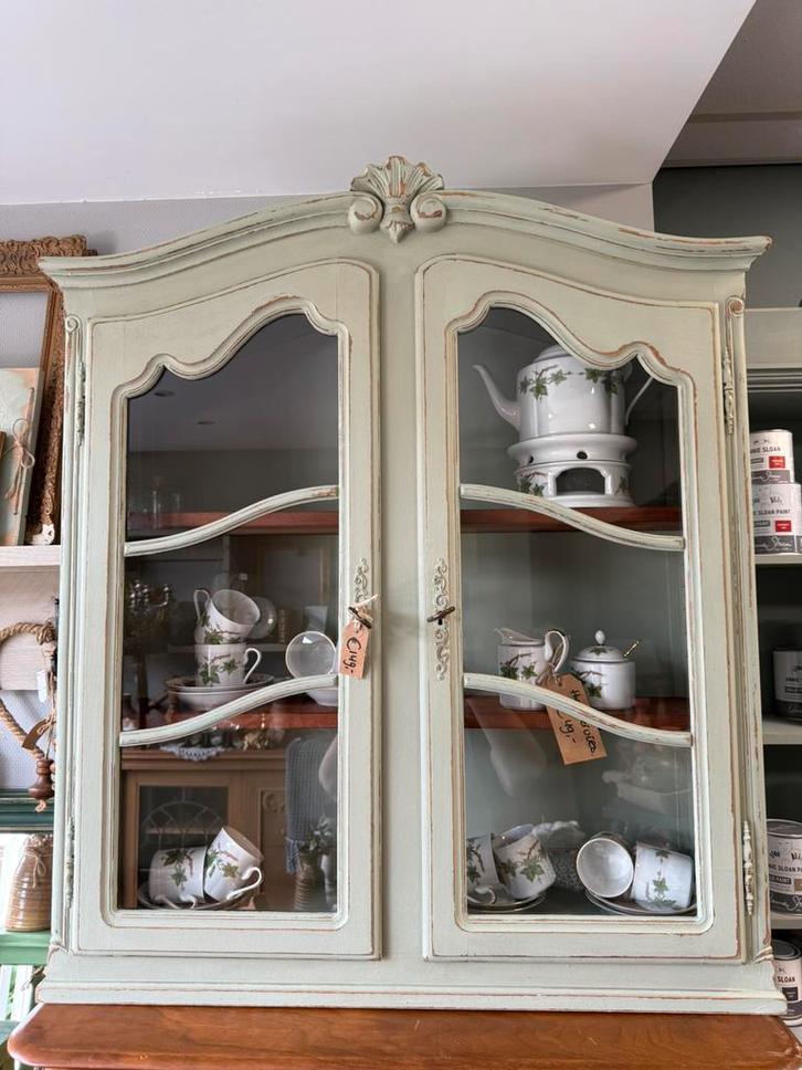 Mooie brocante Hangvitrine kast, Huis en Inrichting, Kasten | Vitrinekasten, Zo goed als nieuw, Minder dan 100 cm, 50 tot 100 cm