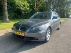 BMW 5-Serie 2.5 I 525 Touring AUT 2006 Grijs, Auto's, Automaat, Achterwielaandrijving, 2497 cc, 2000 kg