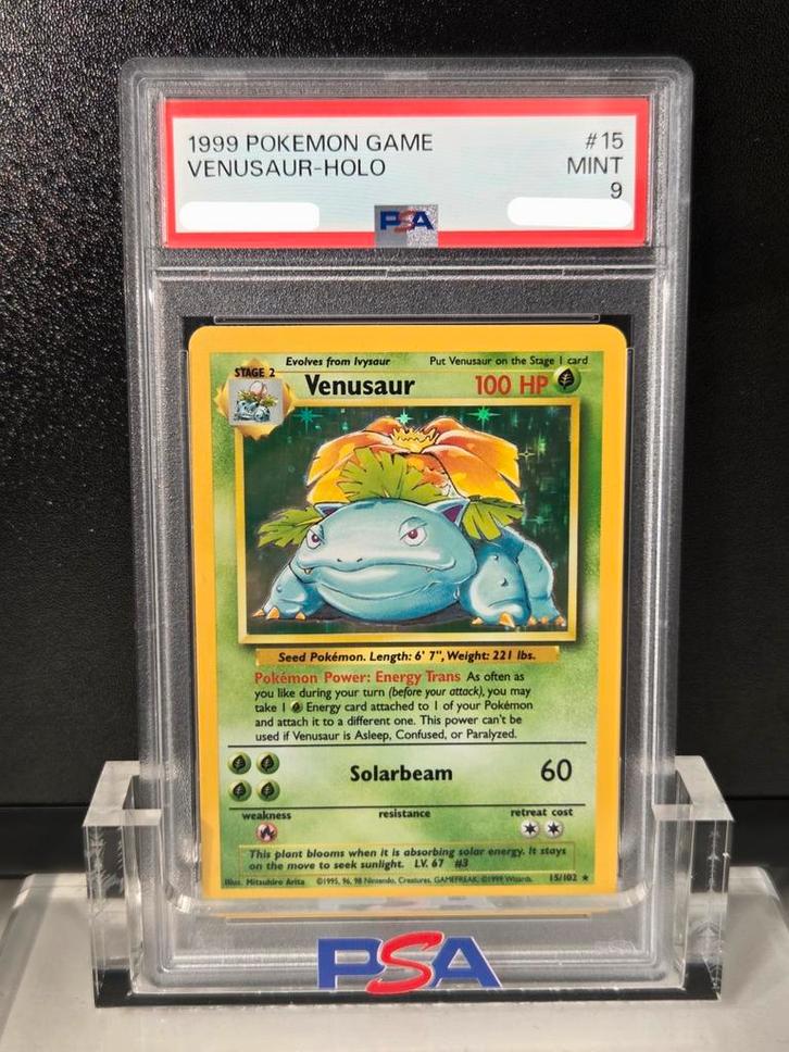PSA 9 - Venusaur #15 (1999 Pokemon Base Set), Hobby en Vrije tijd, Verzamelkaartspellen | Pokémon, Zo goed als nieuw, Ophalen of Verzenden
