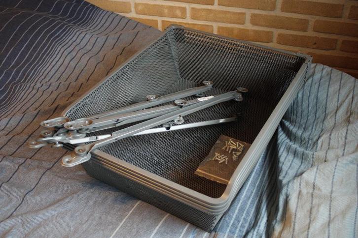 IKEA PAX KOMPLEMENT fijndraadmanden grijs, Huis en Inrichting, Kasten | Kledingkasten, Zo goed als nieuw, Minder dan 100 cm, Minder dan 50 cm