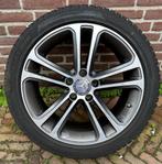 18 inch winterbanden met velgen Mercedes C klasse 206, Ophalen, Winterbanden