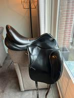 Moet weg: Prestige doge, 18 inch dressuurzadel boom 32, Ophalen, Gebruikt, Dressuur