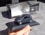 Toyota Aygo 5d 2005-2014 grijs 1/43 Minichamps, Ophalen of Verzenden, Nieuw, Auto, MiniChamps