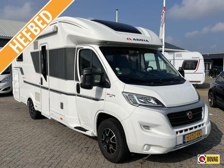 Adria Matrix 670 DC PLUS, Caravans en Kamperen, Campers, Bedrijf, tot en met 4, Adria, Fiat, Diesel, Handgeschakeld, Cassettetoilet