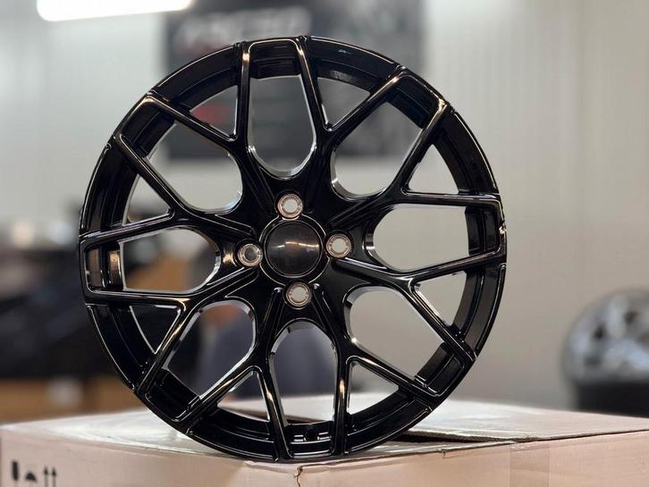 NIEUW 17" DMR Velgen 4x108 Pastop Ford Transit Courier Ka, Auto-onderdelen, Banden en Velgen, Velg(en), Zomerbanden, 15 inch, 215 mm