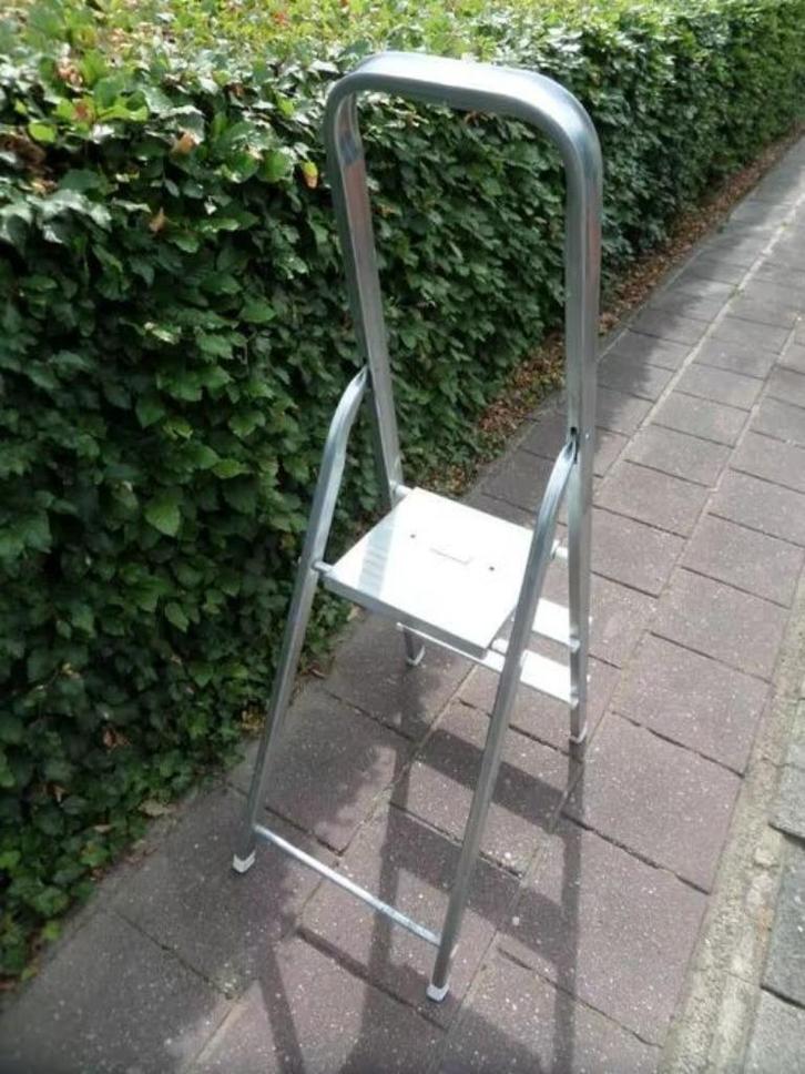 Huishoudtrap - Aluminium - Zwaar model - 3 treden, Doe-het-zelf en Verbouw, Ladders en Trappen, Nieuw, Trap, Minder dan 2 meter
