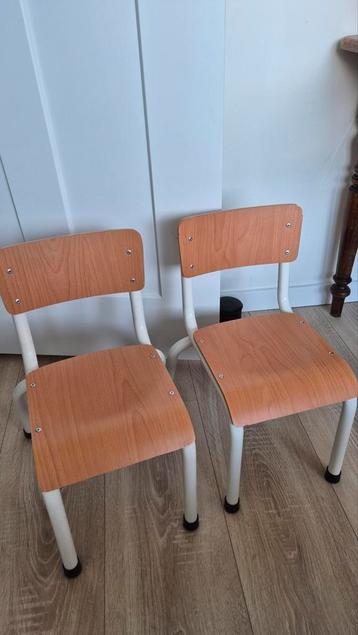 Kinderstoeltjes Xenos beschikbaar voor biedingen