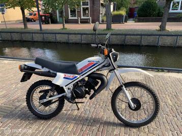 Honda Bromfiets MT 50 ongerestaureerd met kenteken beschikbaar voor biedingen