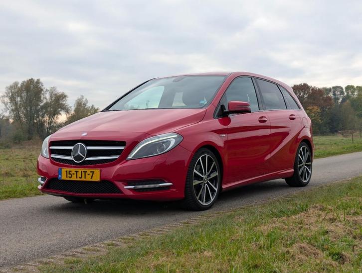 Mercedes-Benz B-Klasse B200 5DRS 2012, Auto's, Mercedes-Benz, Particulier, B-Klasse, ABS, Airbags, Alarm, Bluetooth, Centrale vergrendeling