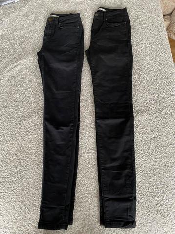 2x zwarte jeans Steps maat 34 beschikbaar voor biedingen