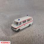 Mercedes-Benz 207 D Ambulance - Herpa 1:87 H0 in box zgan, Hobby en Vrije tijd, Modelauto's | 1:87, Ophalen of Verzenden, Zo goed als nieuw