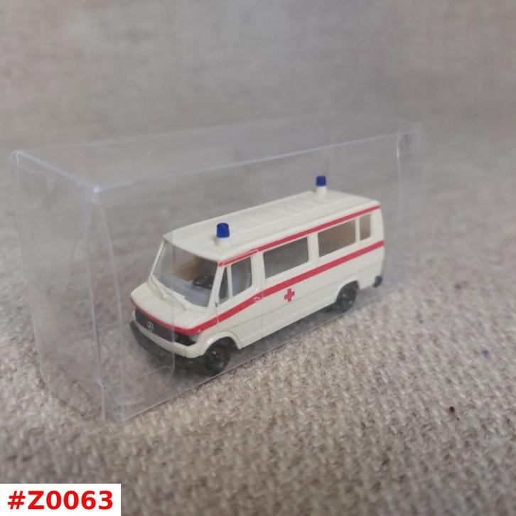 Mercedes-Benz 207 D Ambulance - Herpa 1:87 H0 in box zgan, Hobby en Vrije tijd, Modelauto's | 1:87, Zo goed als nieuw, Auto, Herpa