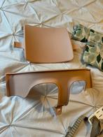 Mooie Stokke inzet stoel met leuning, tuigje en kussen, Ophalen, Zo goed als nieuw, Meegroeistoel, Stoelverkleiner