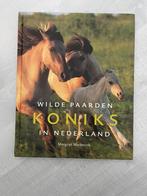 M. Markerink - Koniks, wilde paarden in Nederland, Ophalen of Verzenden, Zo goed als nieuw, Paarden of Pony's, M. Markerink