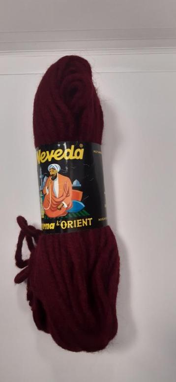 Neveda Smyrna streng 100 gram , 100 % Wol beschikbaar voor biedingen