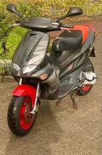 Gilera Runner Sp Pro dubbeldisk hyper2pro opacco/rood, Fietsen en Brommers, Scooters | Piaggio, Ophalen, Tweetakt, Gebruikt, Overige modellen