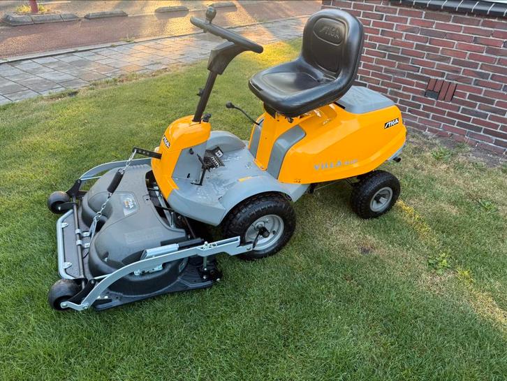 Stiga villa 14 HST zitmaaier frontmaaier Nieuw maaidek!!, Tuin en Terras, Zitmaaiers, Minder dan 90 cm, Elektrische starter, Mulchfunctie