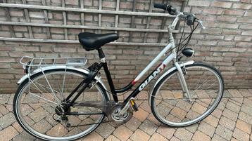 Giant fiets allrounder 18 versnellingen beschikbaar voor biedingen
